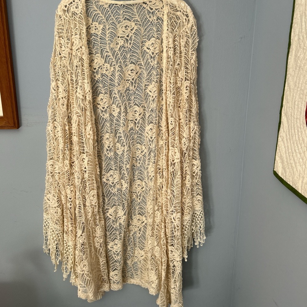 Lace bell sleeve shrug